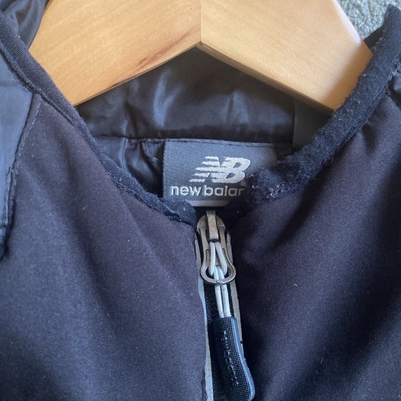 New Balance Puffer Jacket - Picture 3 of 11